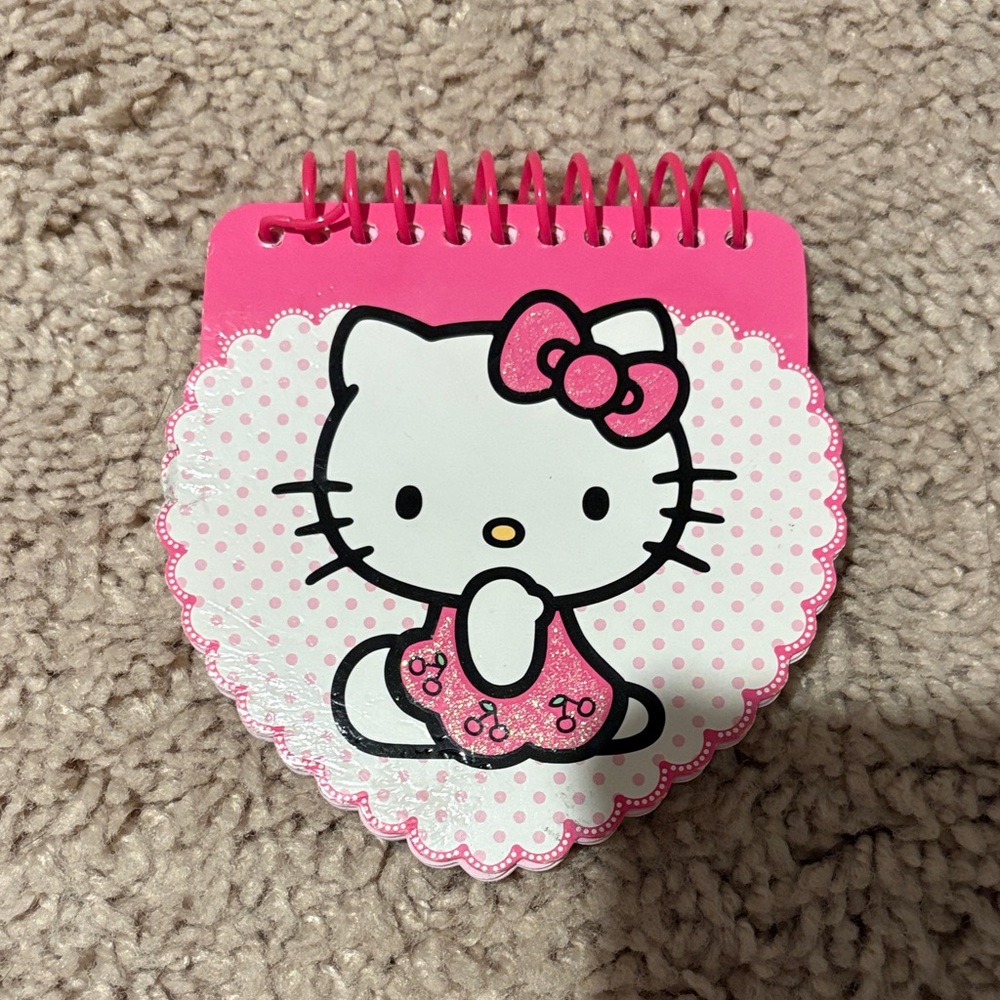 Hello Kitty Notepad